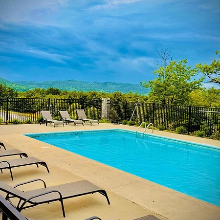Travelodge By Wyndham Lake George Ny Екстер'єр фото
